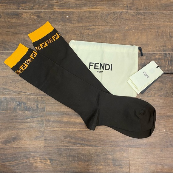 Fendi socks - Picture 3 of 3